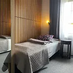 Westhouse * 哈普萨卢