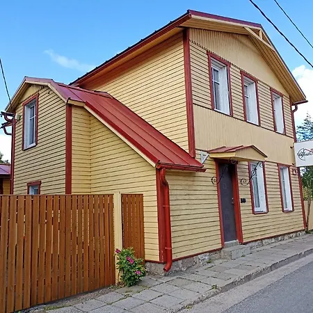 Westhouse Apartment *